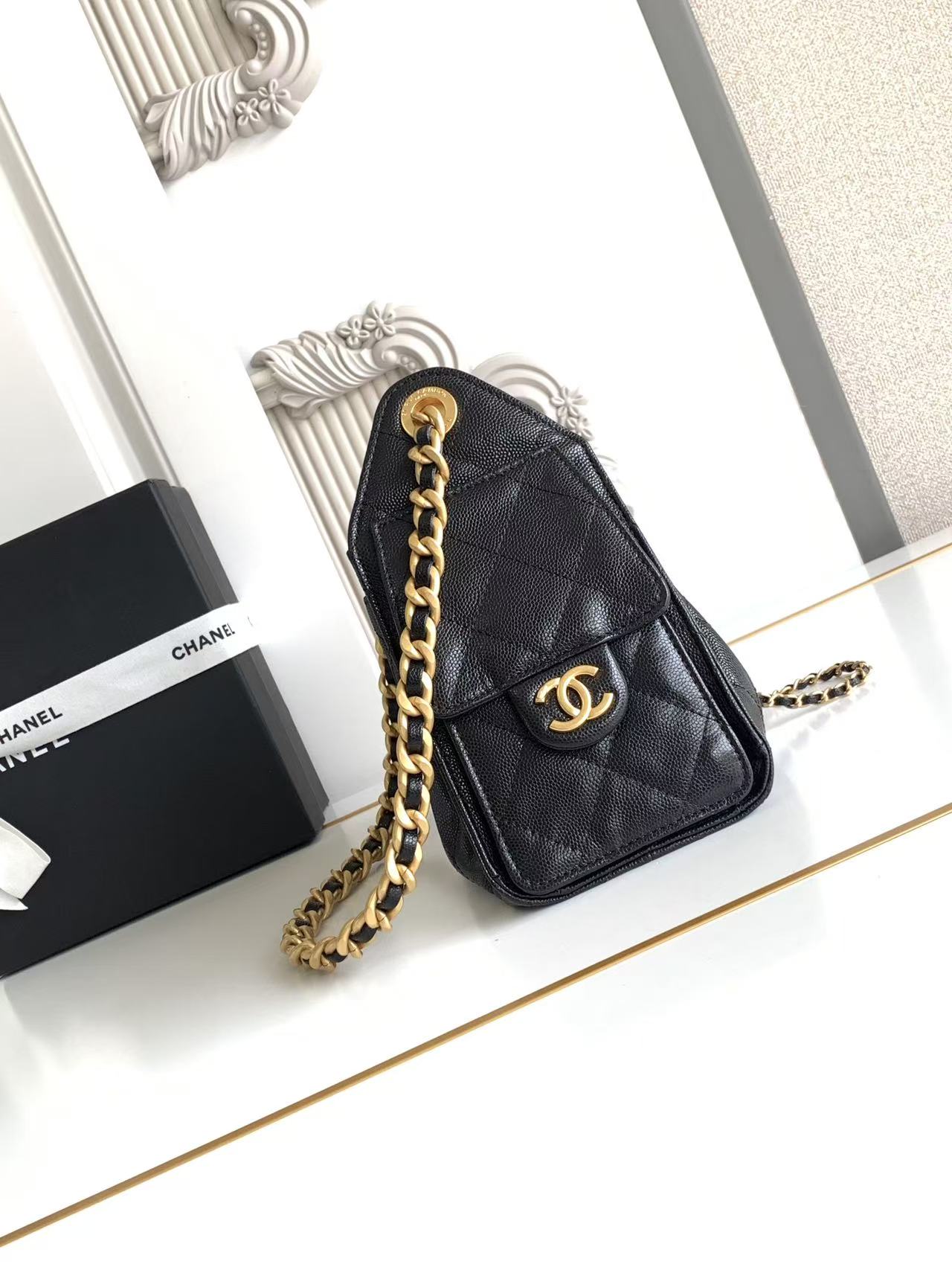 Chanel AS5631 25th Anniversary Edition 25C Puff Leather Bucket Bag Black Gold Chain Premium - Image 6