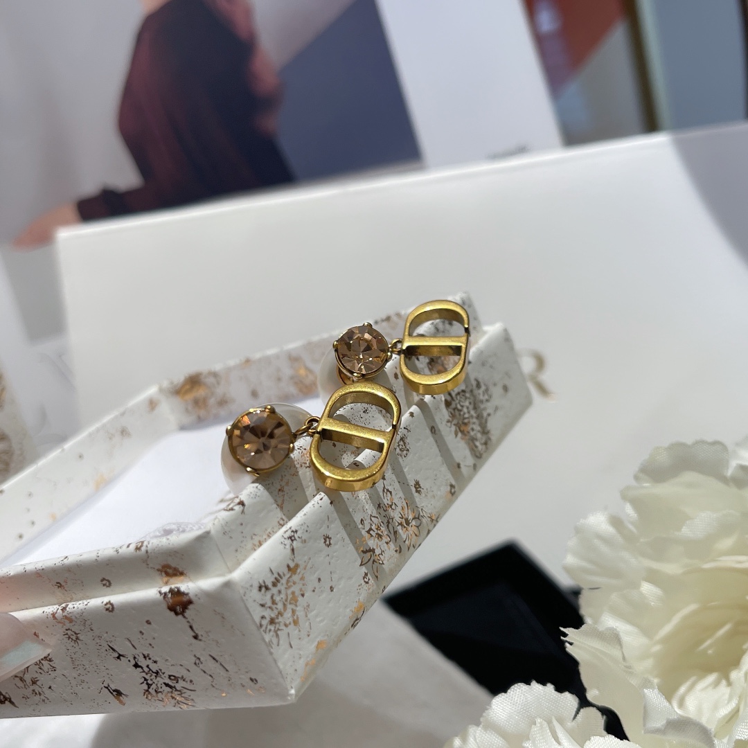 Dior CD Pearl & Pink Crystal Earrings DED0412 Heart Design Luxury Studs - Image 5