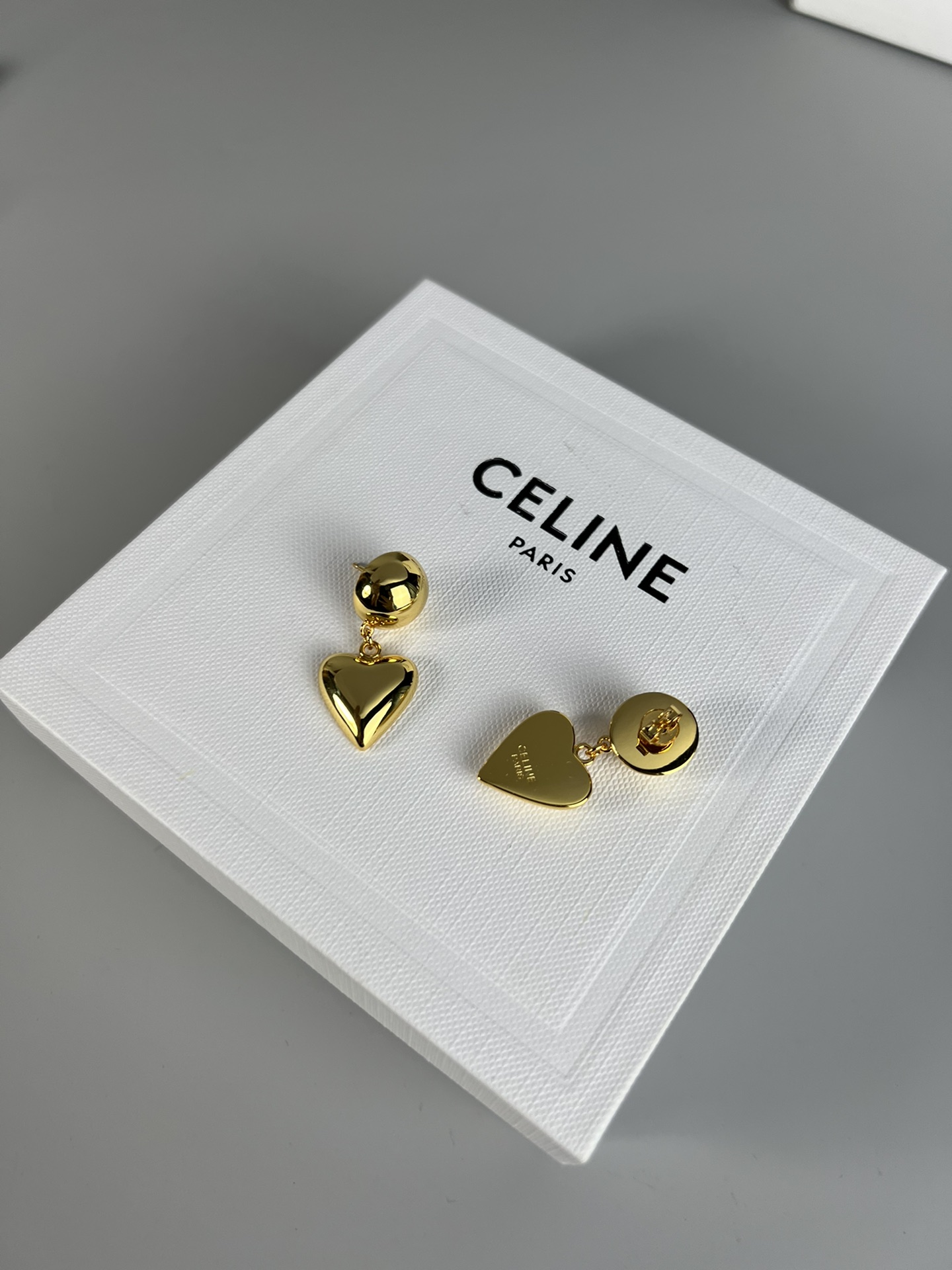 Celine YHEH50 Heart-Shaped Fashion Earrings Elegant Minimalist Luxury Jewelry - Image 3