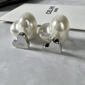 Celine Love Pearl Earrings Elegant Minimalist Luxury Design (YHED055)