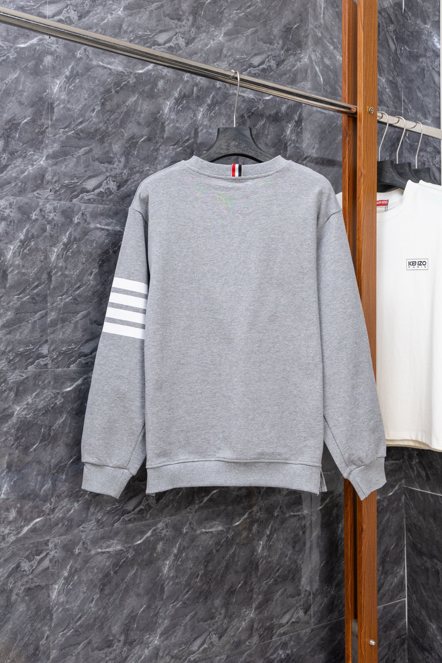Thom Browne J0 Classic Four-Bar Crewneck Sweatshirt 400g Premium Cotton