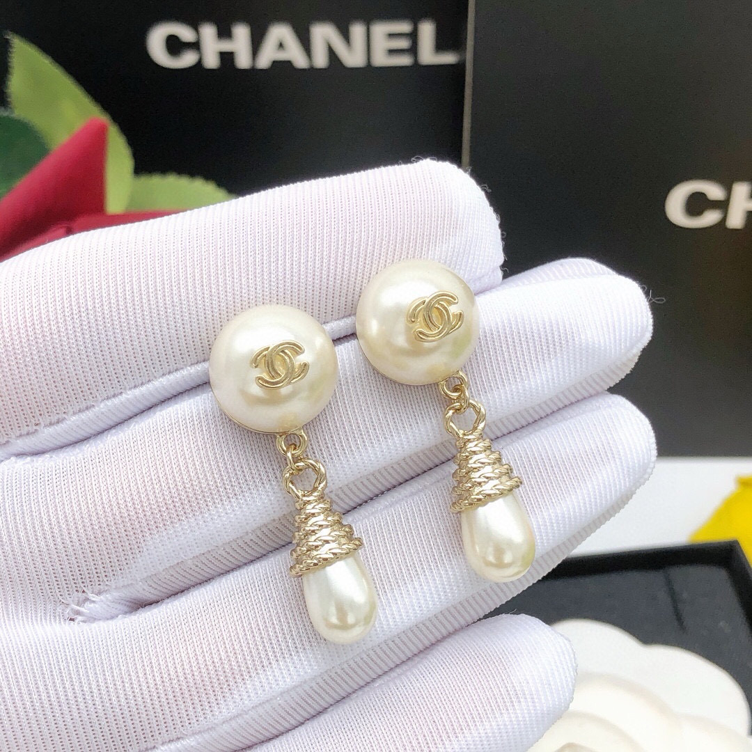 Chanel Pearl Drop Stud Earrings XED0445 ZP Brass Elegant Luxury Design - Image 5