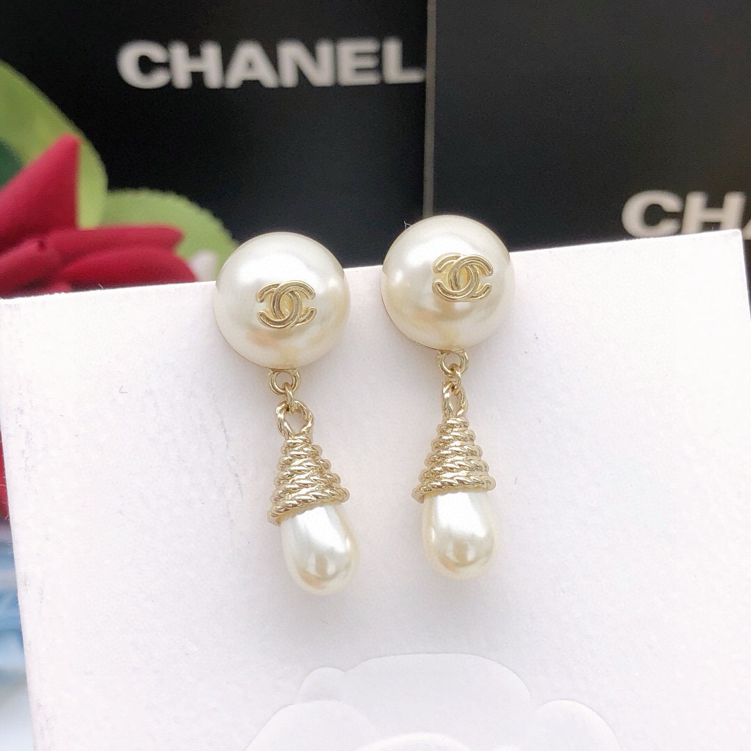 Chanel Pearl Drop Stud Earrings XED0445 ZP Brass Elegant Luxury Design - Image 4