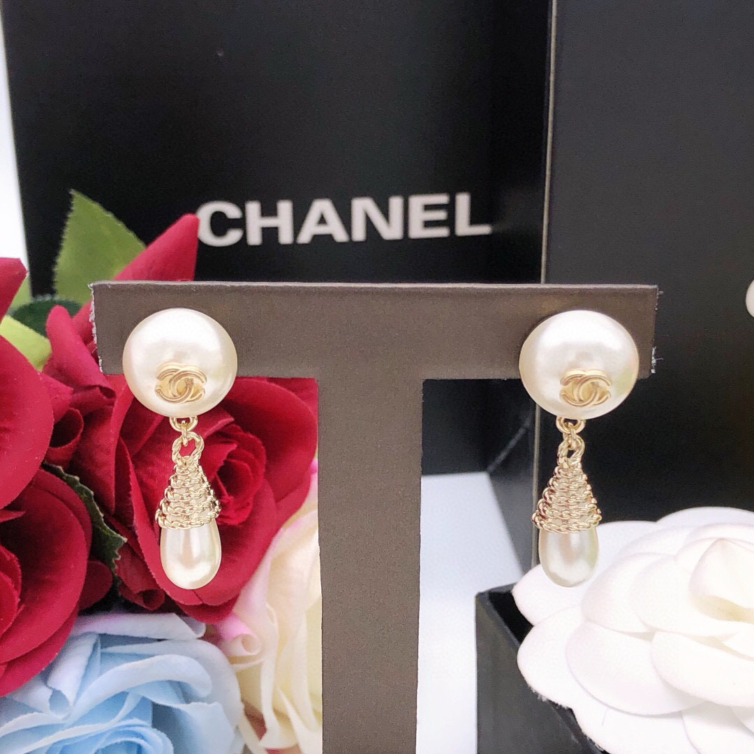 Chanel Pearl Drop Stud Earrings XED0445 ZP Brass Elegant Luxury Design - Image 3