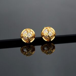 Louis Vuitton Style Pearl Earrings Polished 360° Shine Elegant Design