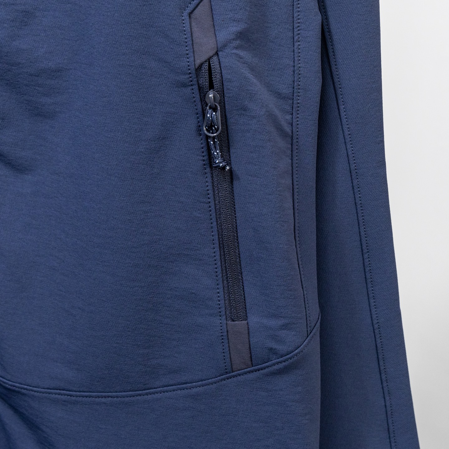 Arc'teryx Gamma Hoody Soft Shell Jacket Stand Collar Lightweight Commuter Outdoor Unisex - Image 8