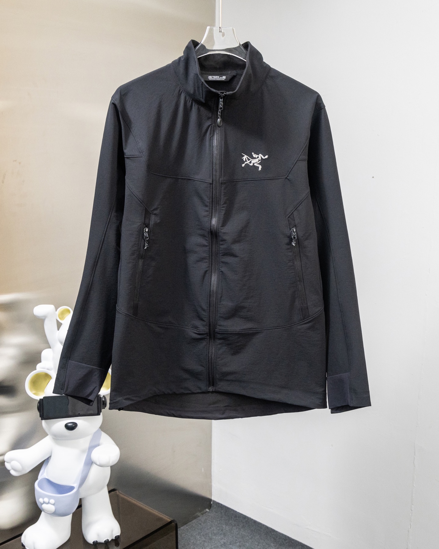 Arc'teryx Gamma Hoody Soft Shell Jacket Stand Collar Lightweight Outdoor Commuter Unisex