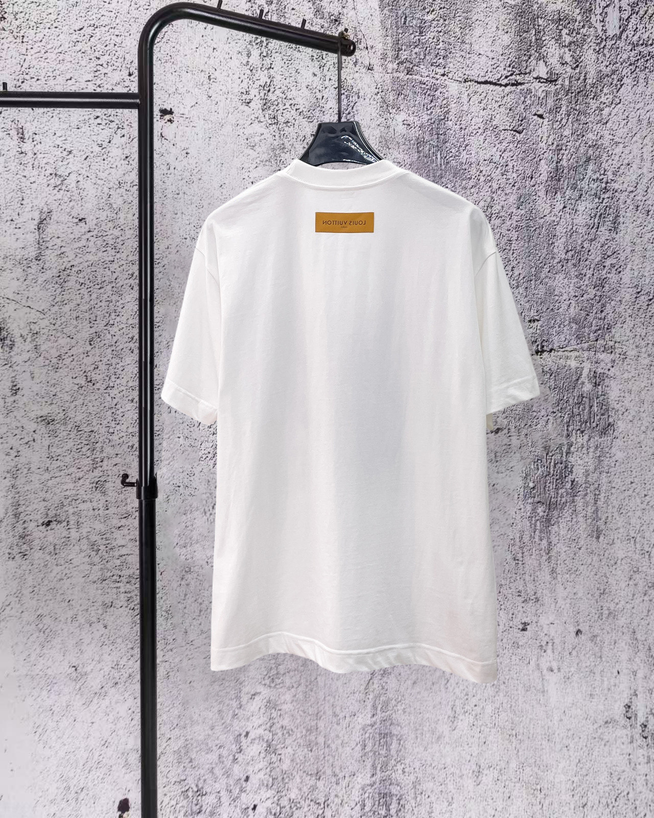 Louis Vuitton 2026 Spring/Summer Premium Logo T-Shirt Heavyweight Luxury Essential - Image 4