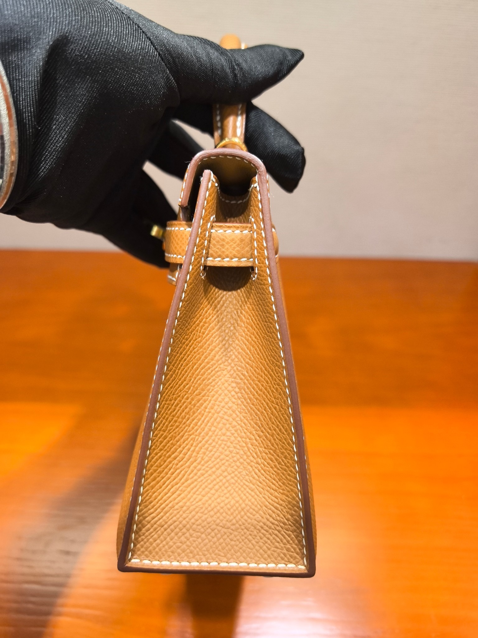 Mini Kelly II 20cm Gold Brown Epsom Leather Handbag with Gold Hardware - Image 3