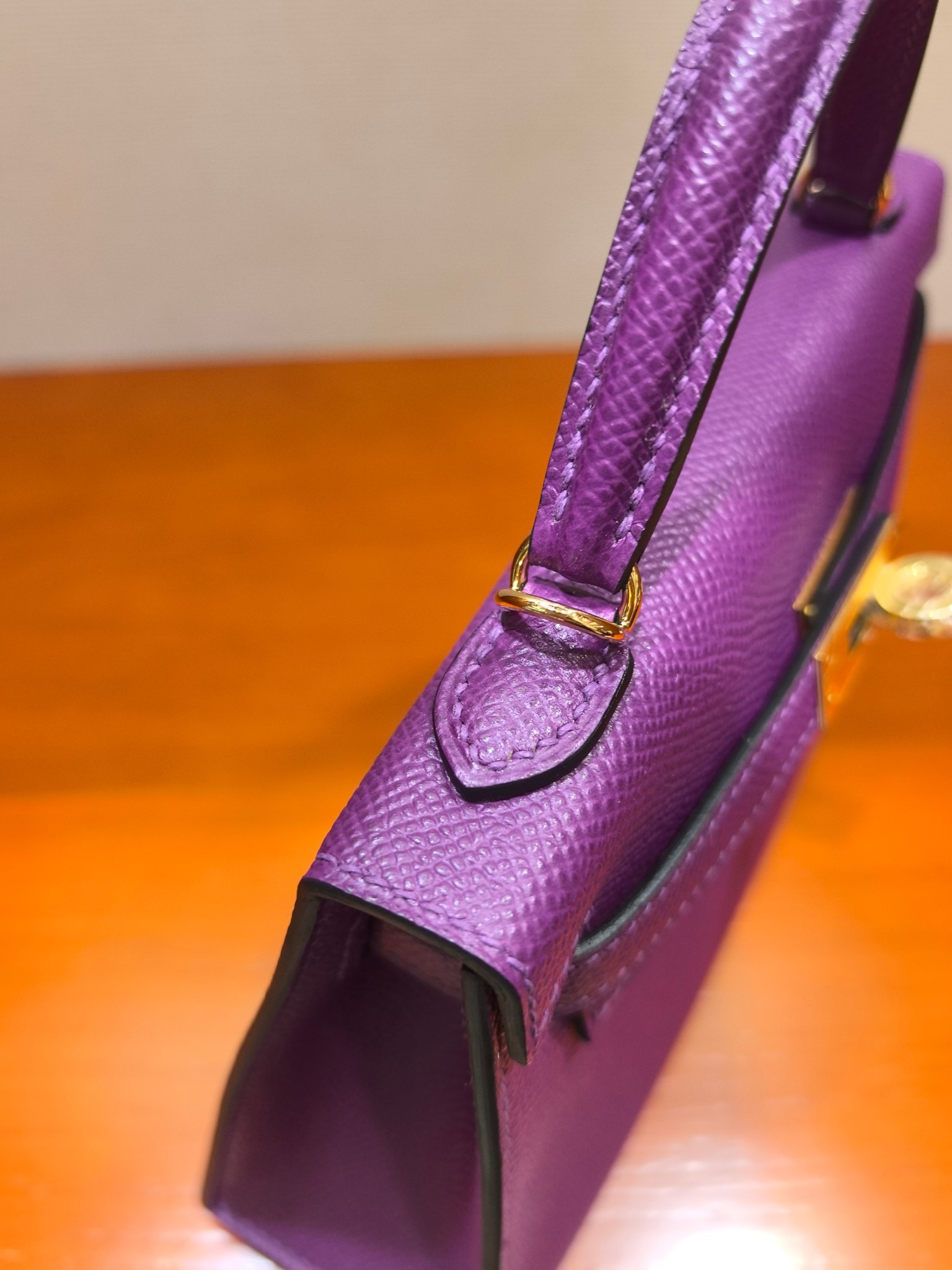 Mini Kelly II 20cm Anemone Purple Epsom Leather Handbag with Gold Hardware - Image 5