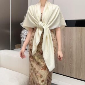 Premium Silver Thread Letter Scarf Elegant Square Shawl 140cm Luxury Design