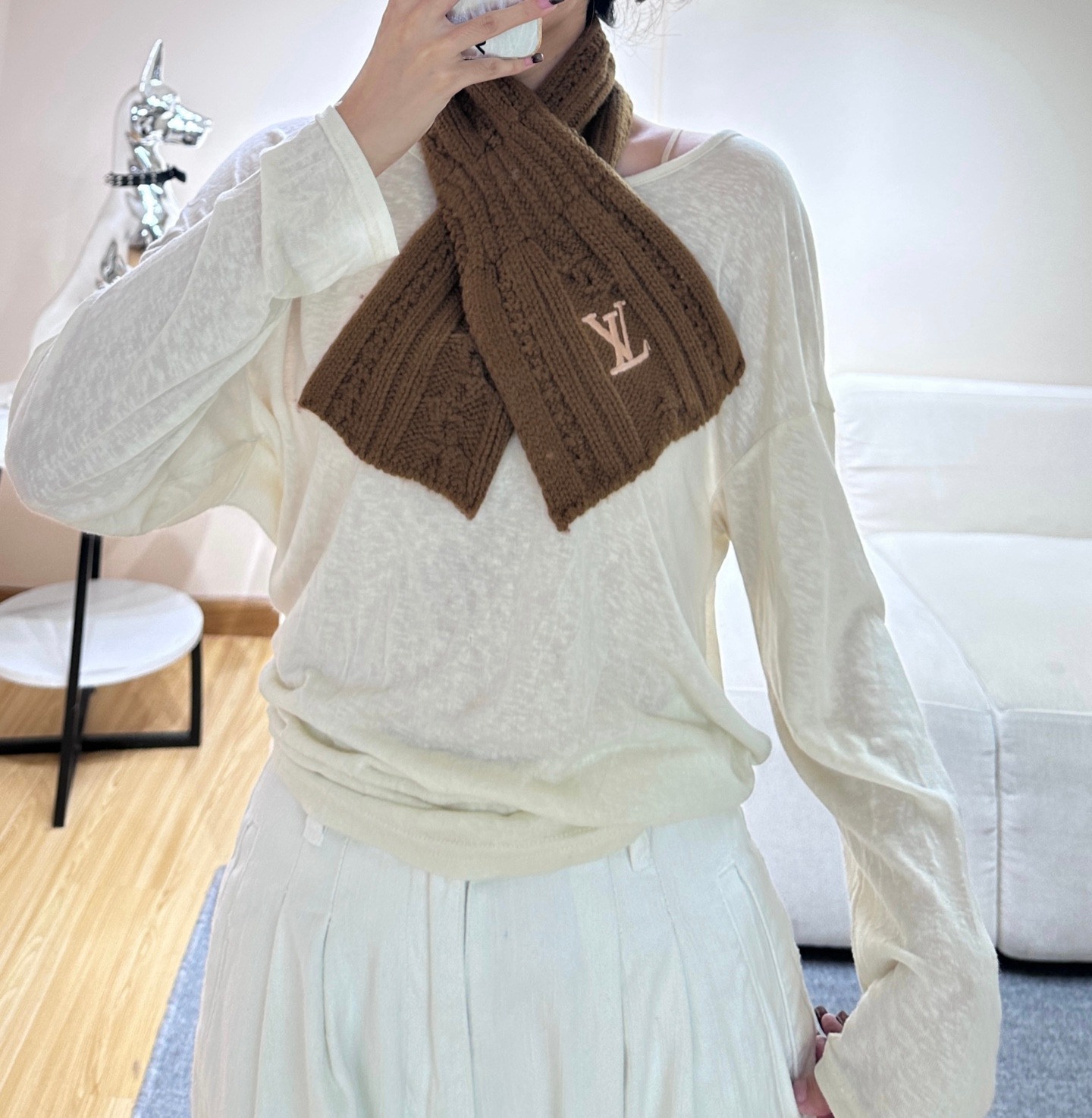 Premium Wool Neck Scarf Slim Winter Wrap Soft Warm 135x20cm Elegant Style - Image 3