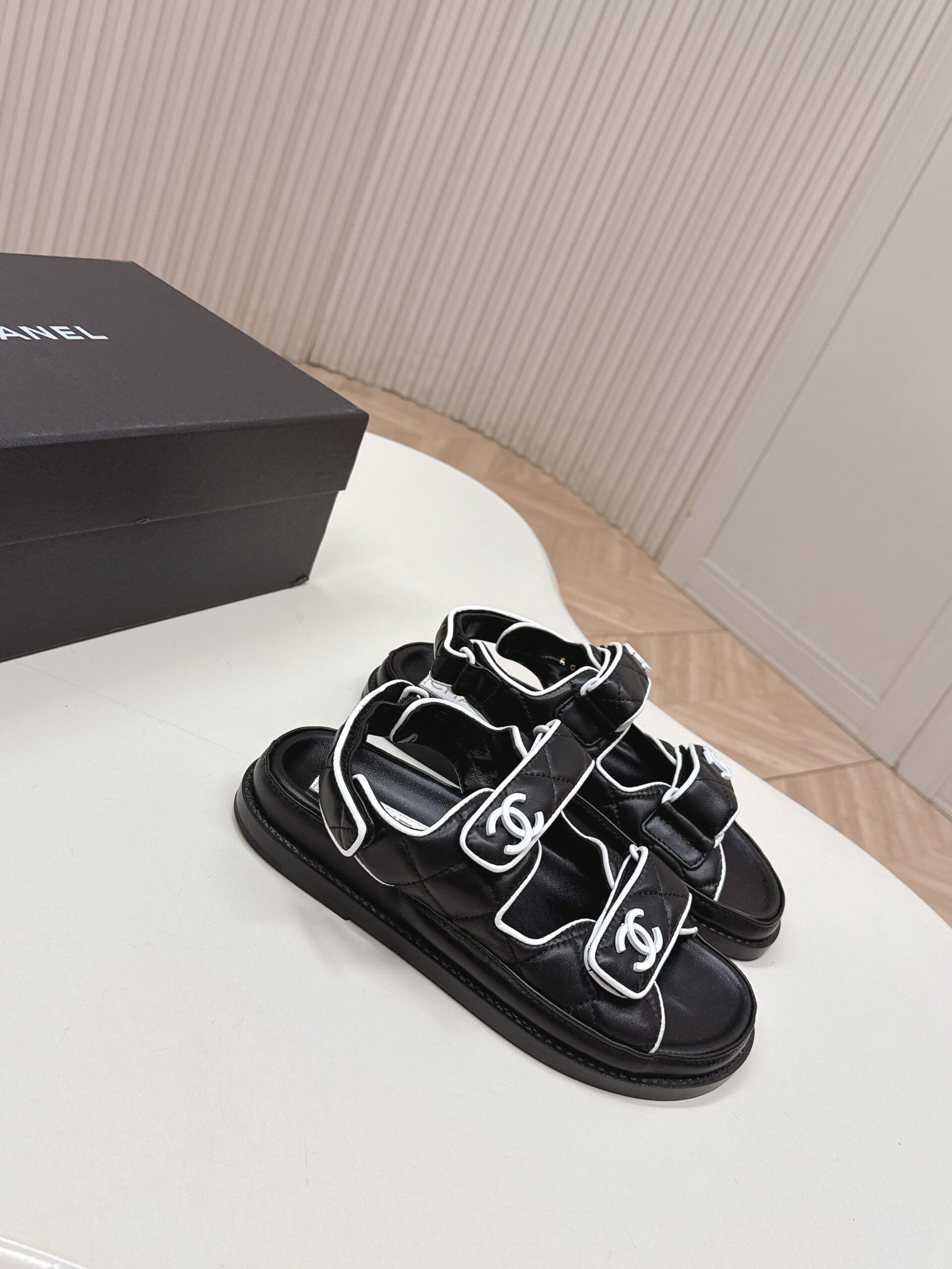 Chanel 2026 New Color Series High End Sandals and Slippers Classic Collection Premium Style - Image 2
