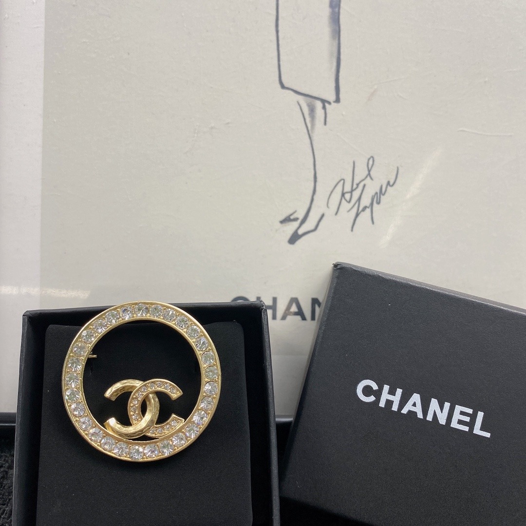 Chanel Hot Selling Brooch New Arrival Premium CC Pin A3530253840 - Image 4
