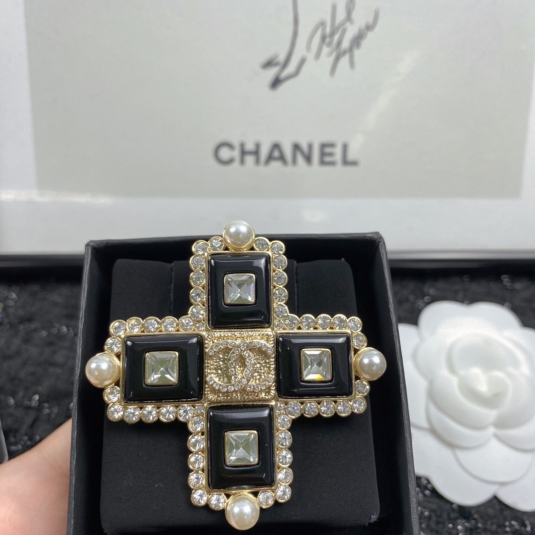 Chanel Hot Selling Brooch New Arrival Elegant CC Pin A3580872845 - Image 6