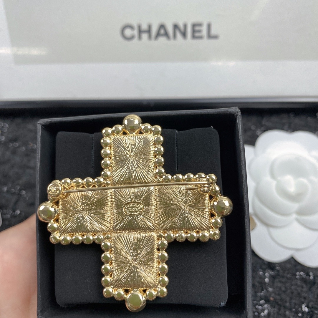 Chanel Hot Selling Brooch New Arrival Elegant CC Pin A3580872845 - Image 3