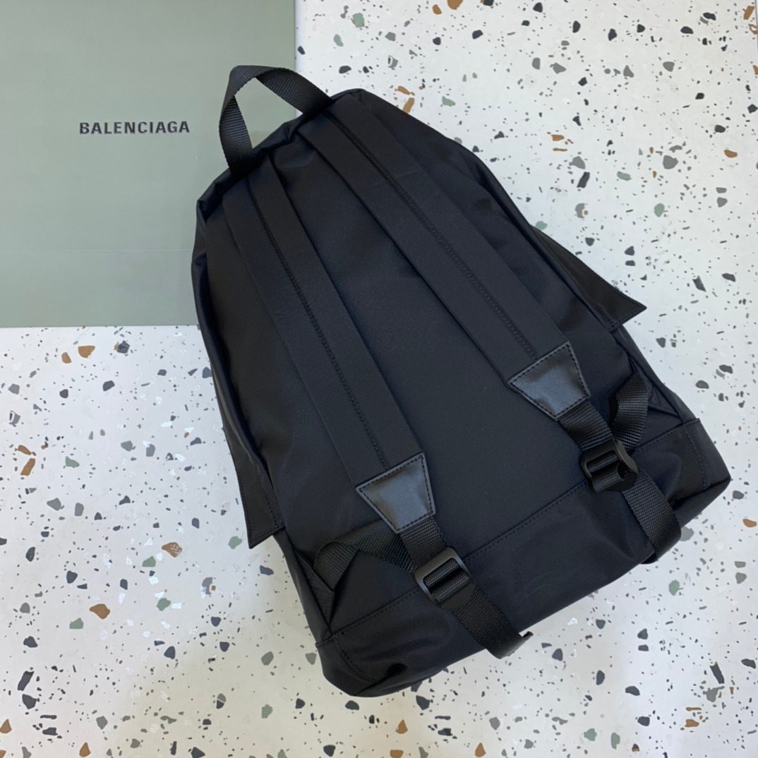 Large Streetwear Backpack Simple Trend Edition - Image 5