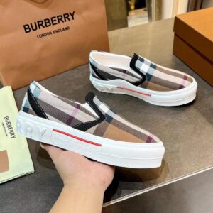 Premium Slip-On Sneakers Luxury Boutique Style Comfort Fit