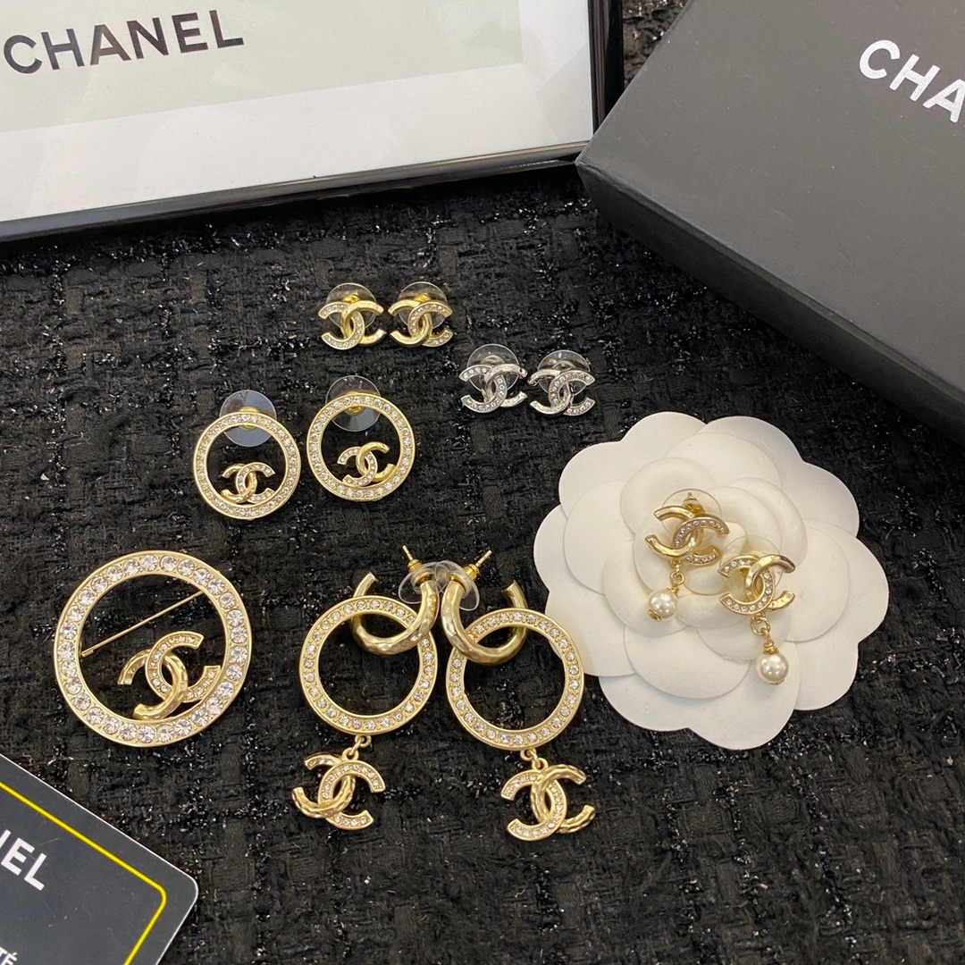 Chanel Hot Selling Brooch New Arrival Premium CC Pin A3530253840 - Image 5