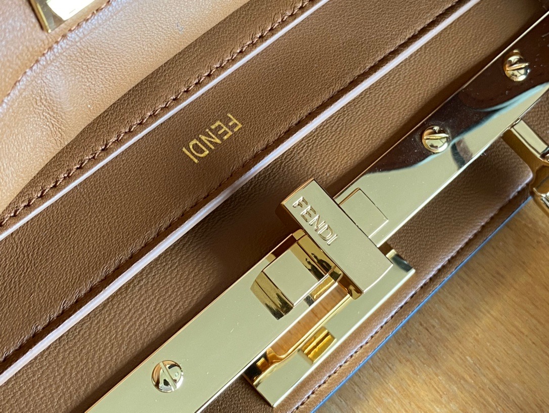Peekaboo Ostrich Leather Bag Rare Premium Design - Image 4