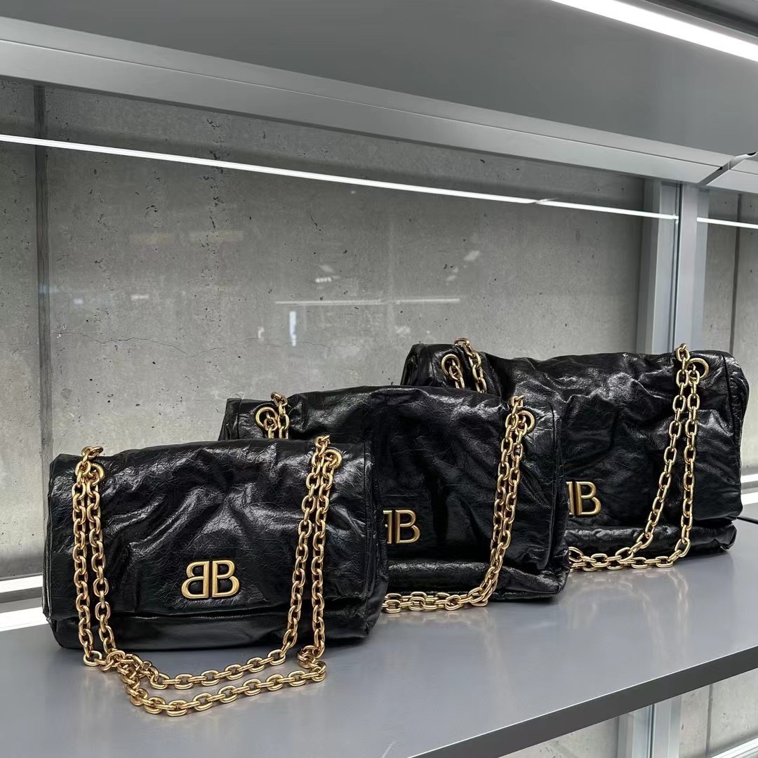 Black Glossy Chain Shoulder Bag Gold BB Logo