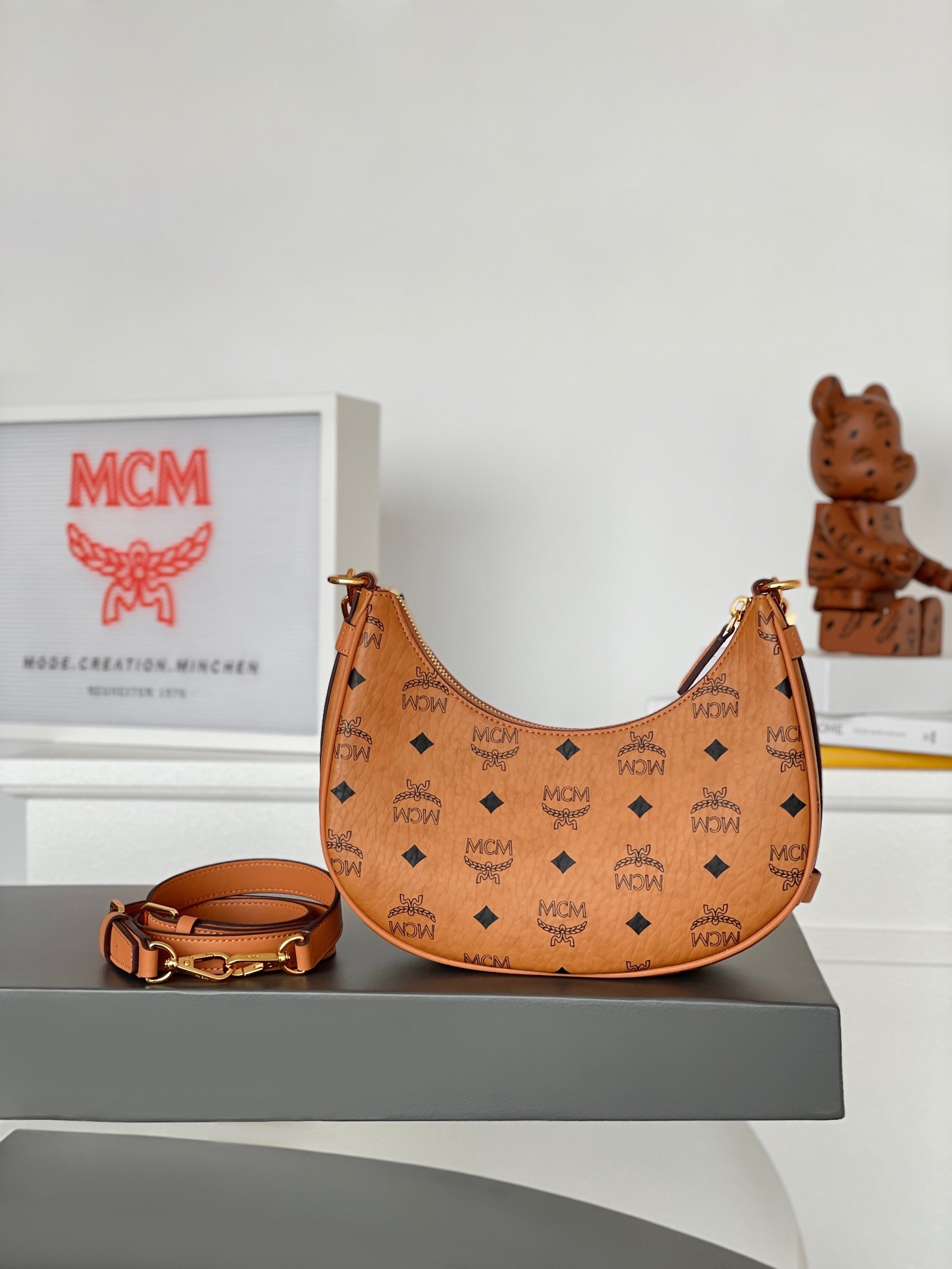 Small Half Moon Hobo Bag Underarm Crossbody Style