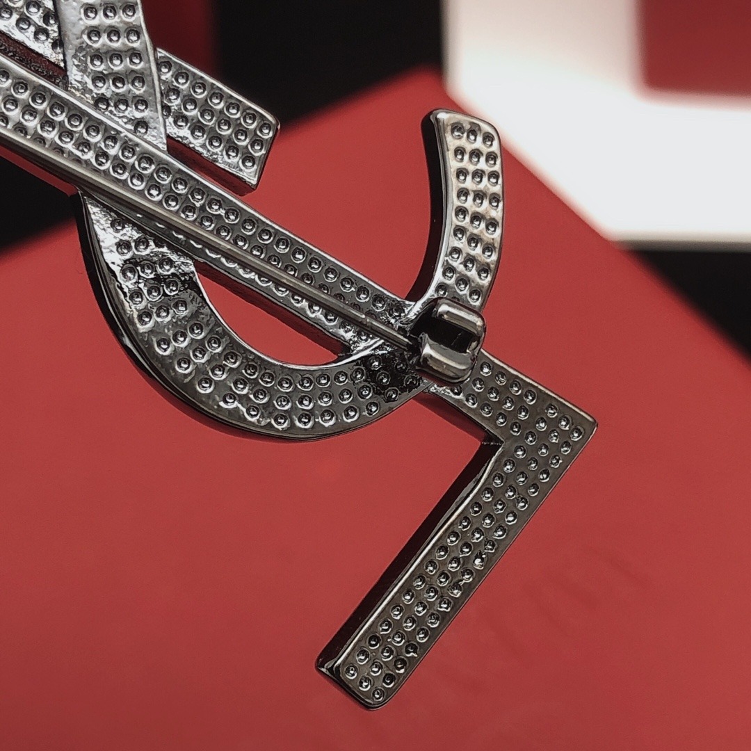 YSL Black Diamond Brooch YXZ0003 Square Cut Luxury Piece - Image 5