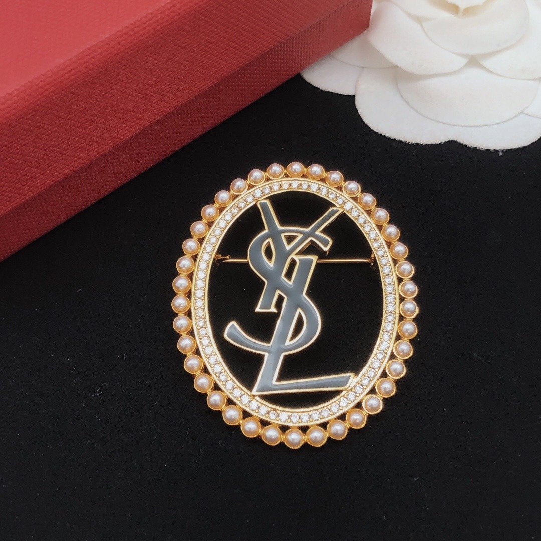 YSL Oval Brooch YXZ0025 Seed Beads Diamond Elegant Luxury - Image 4