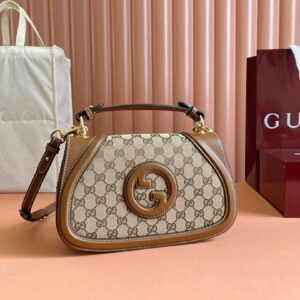 Gucci Signature Logo Handbag Timeless Design with Modern Interpretation