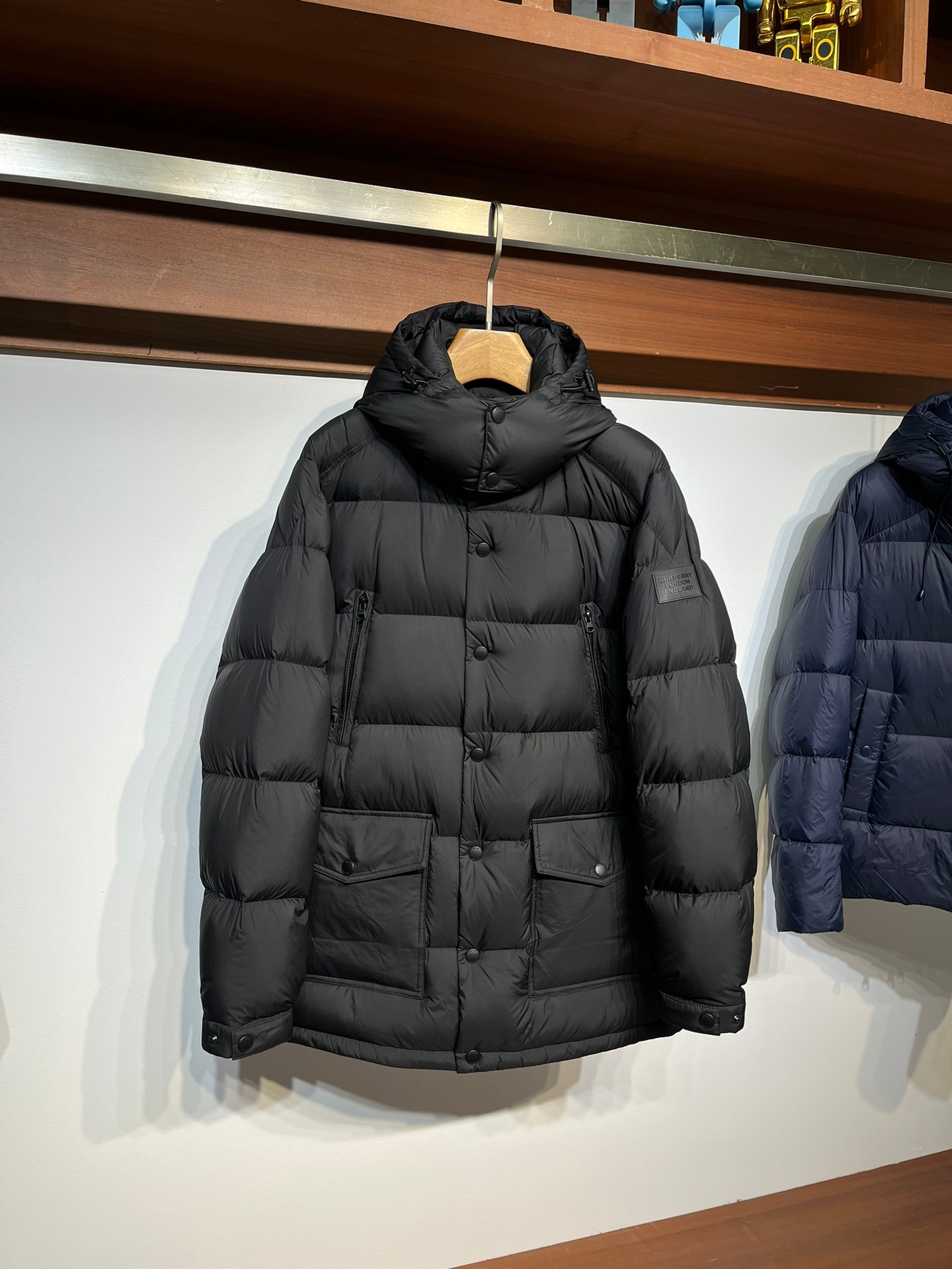 Burberry Boutique Style Mid Length Down Jacket Logo Pattern Edition