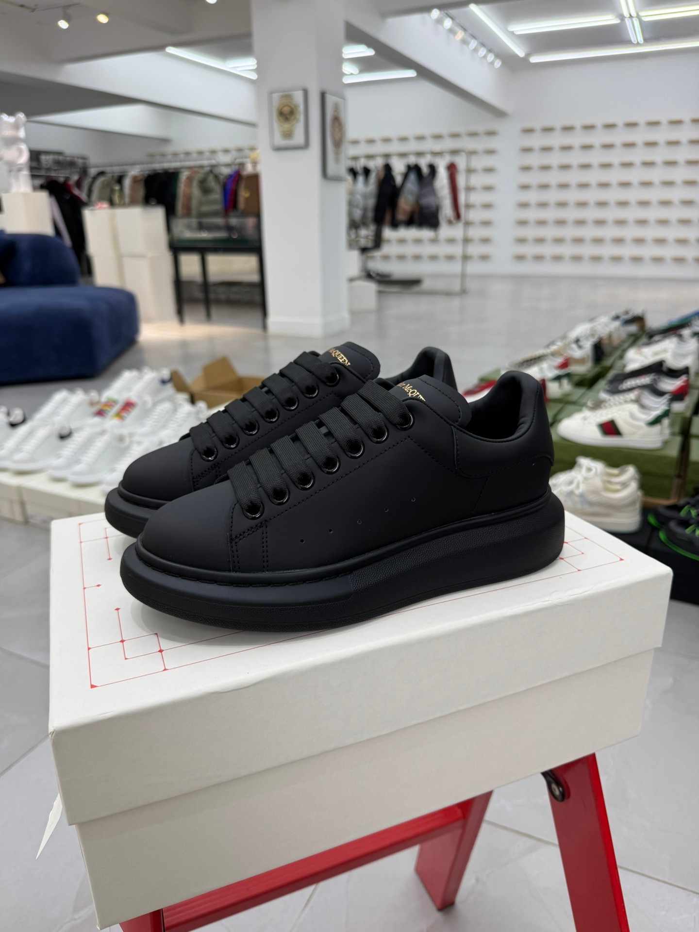 Alexander McQueen White Sneakers Black Leather Heel Premium Platform Low Top Trainers