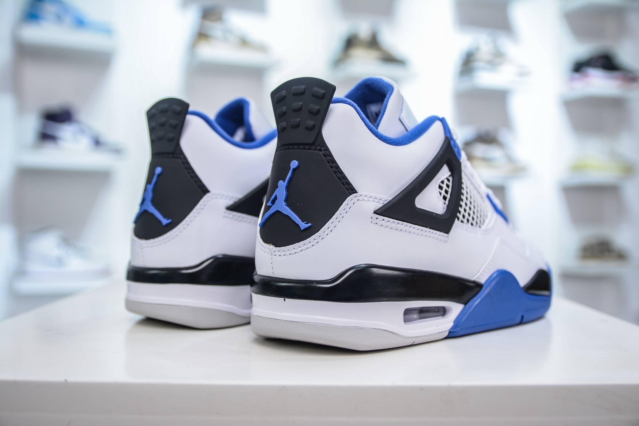 Air Jordan 4 Retro “Racing Blue” OG Authentic Edition - Image 3