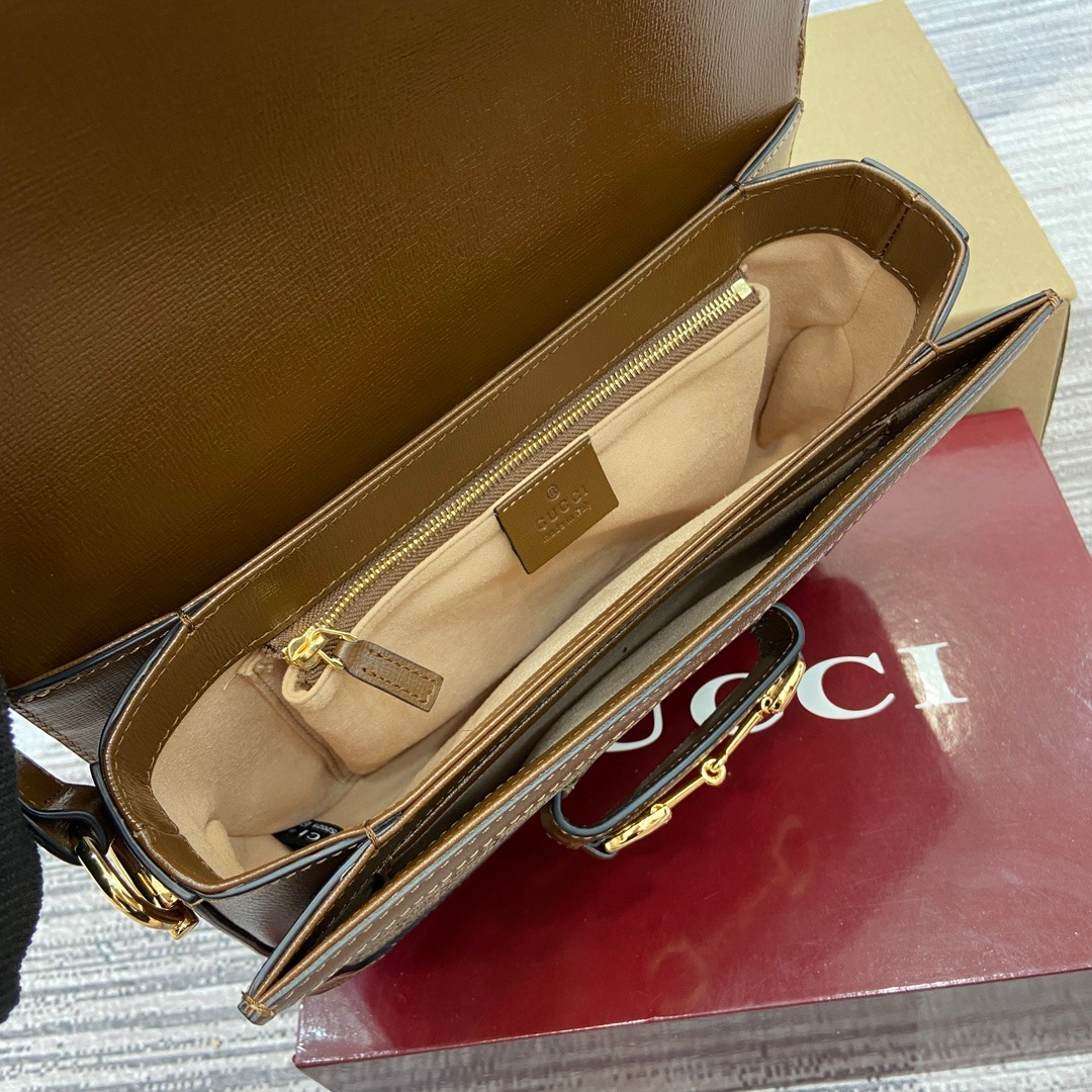 Gucci Aria Saddle Bag Premium Original Leather with Full Packaging - Image 4