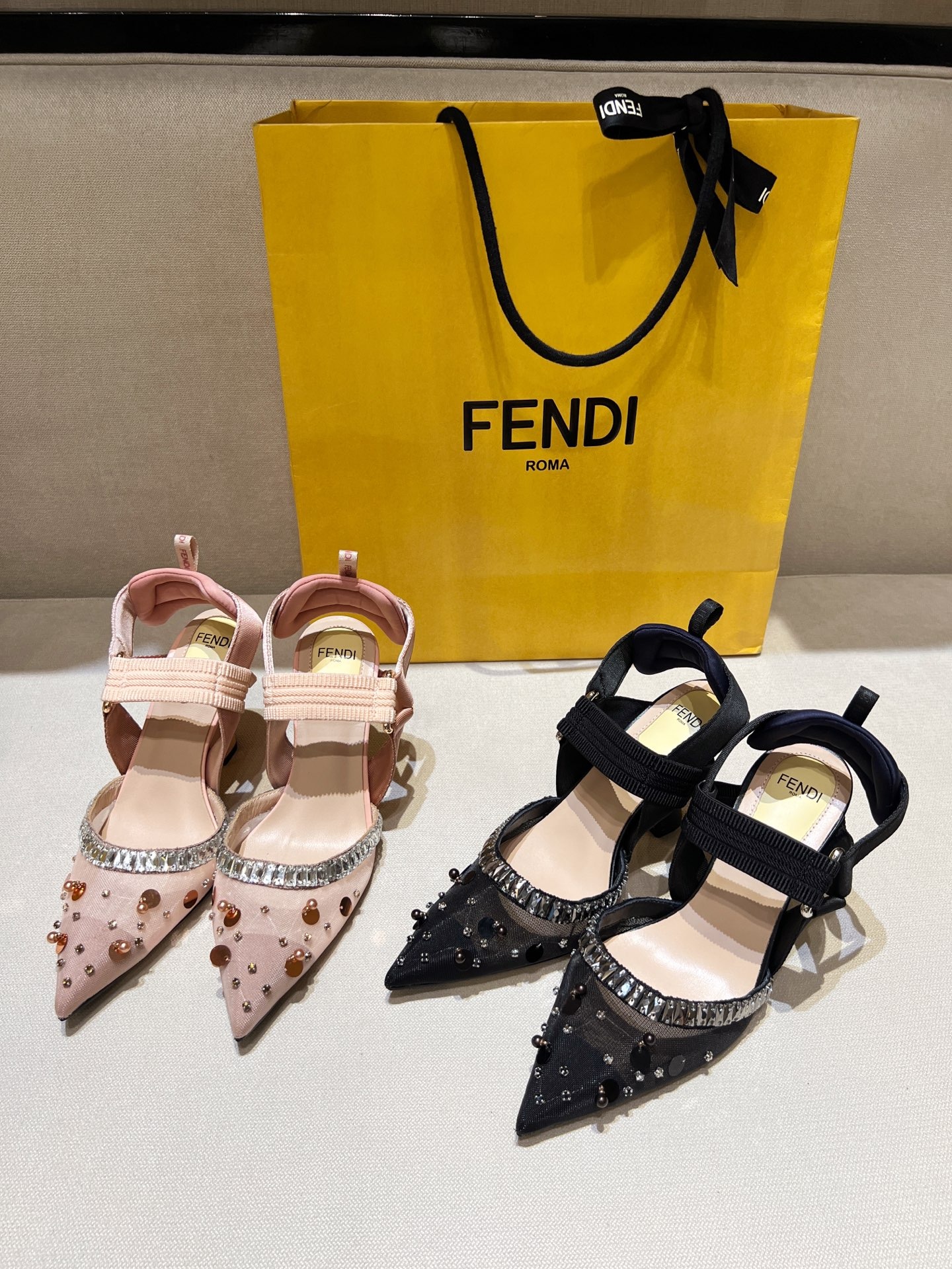 Exclusive Top Quality Designer Sandals Premium Luxury Style - Image 2
