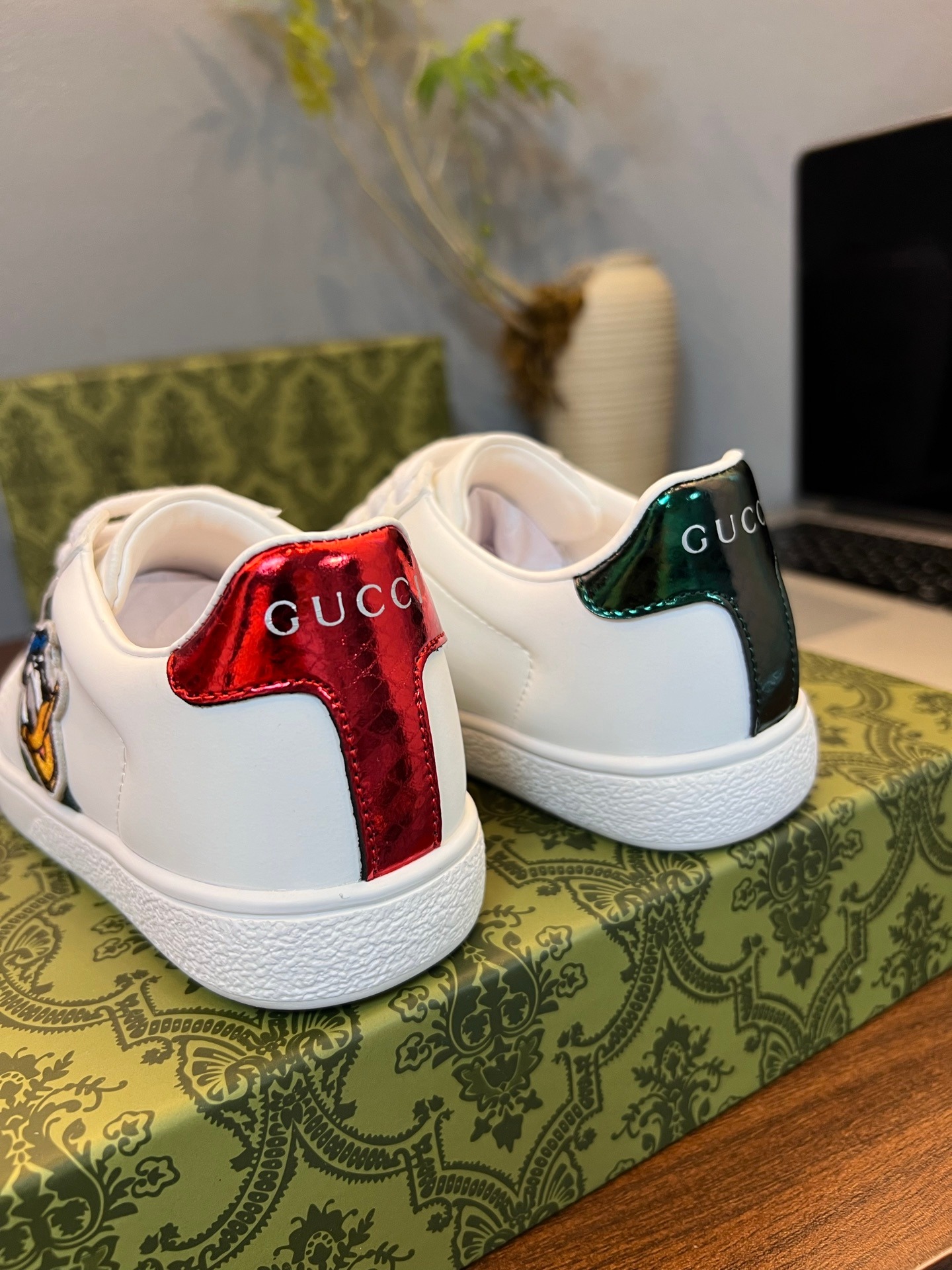 Gucci Kids Shoes Boys and Girls Sheepskin Lined Premium Luxury Comfort - Image 5