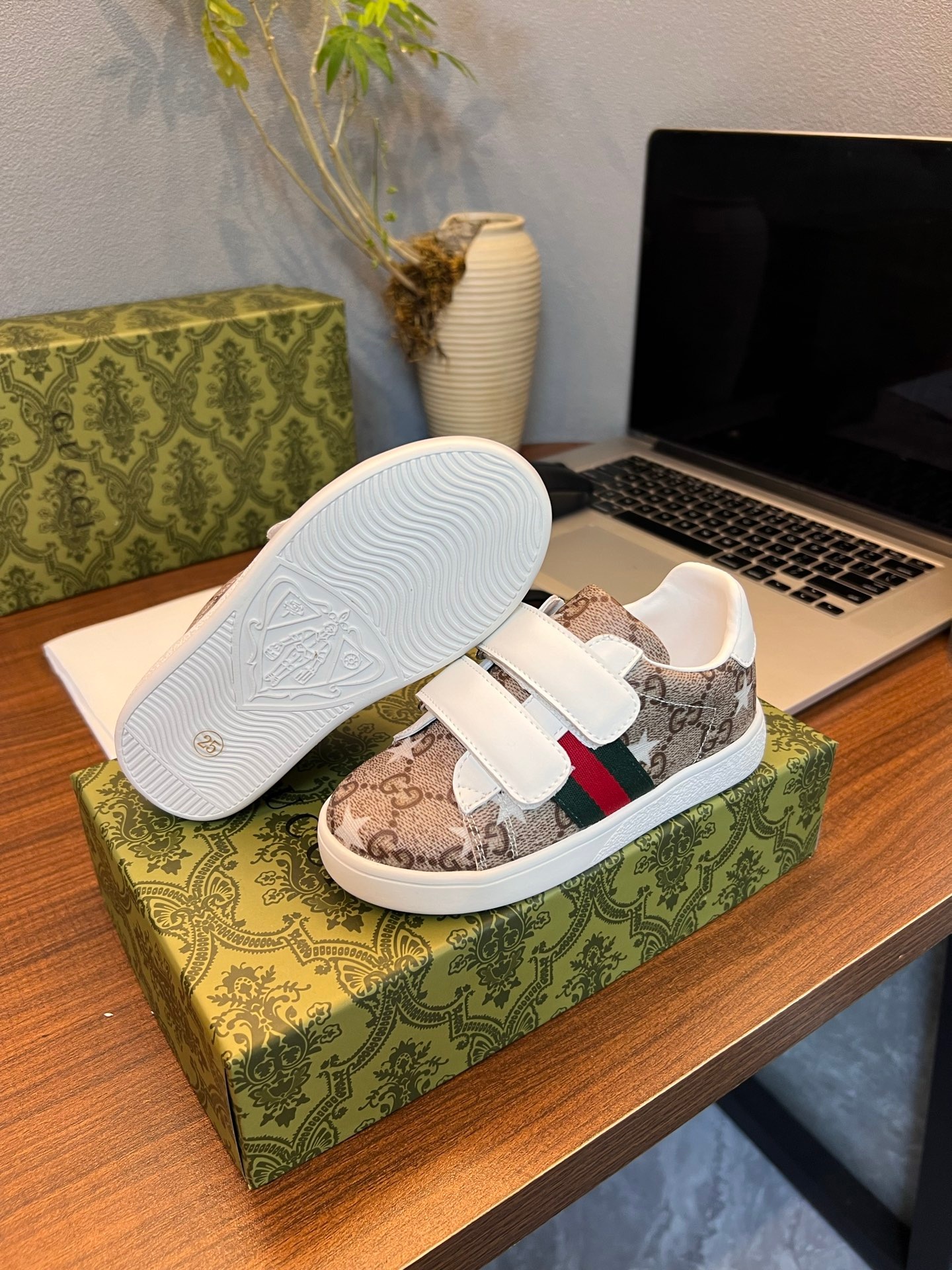 Gucci Kids Shoes Boys and Girls Sheepskin Lining Premium Luxury Comfort - Image 2