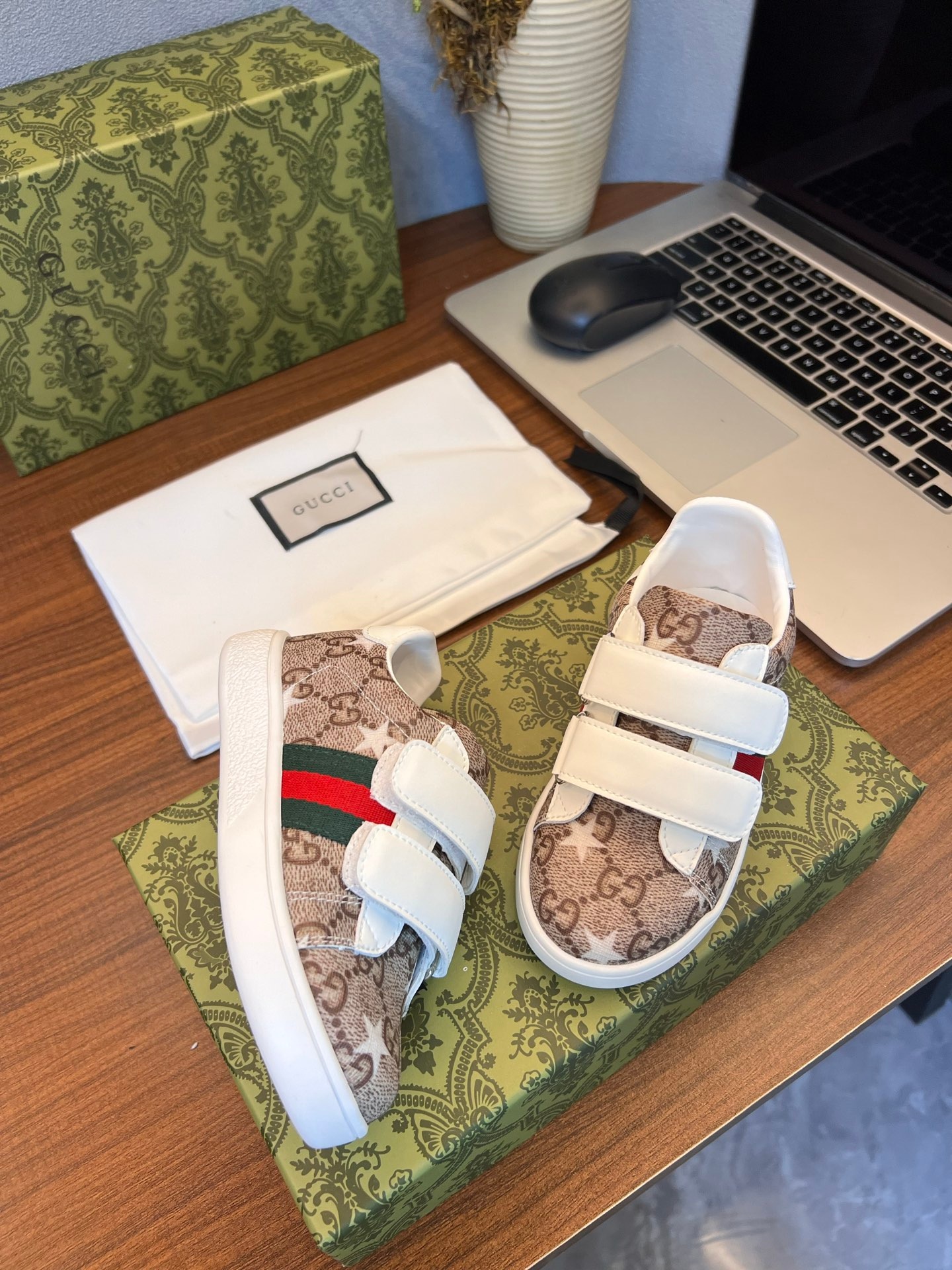 Gucci Kids Shoes Boys and Girls Sheepskin Lining Premium Luxury Comfort - Image 3