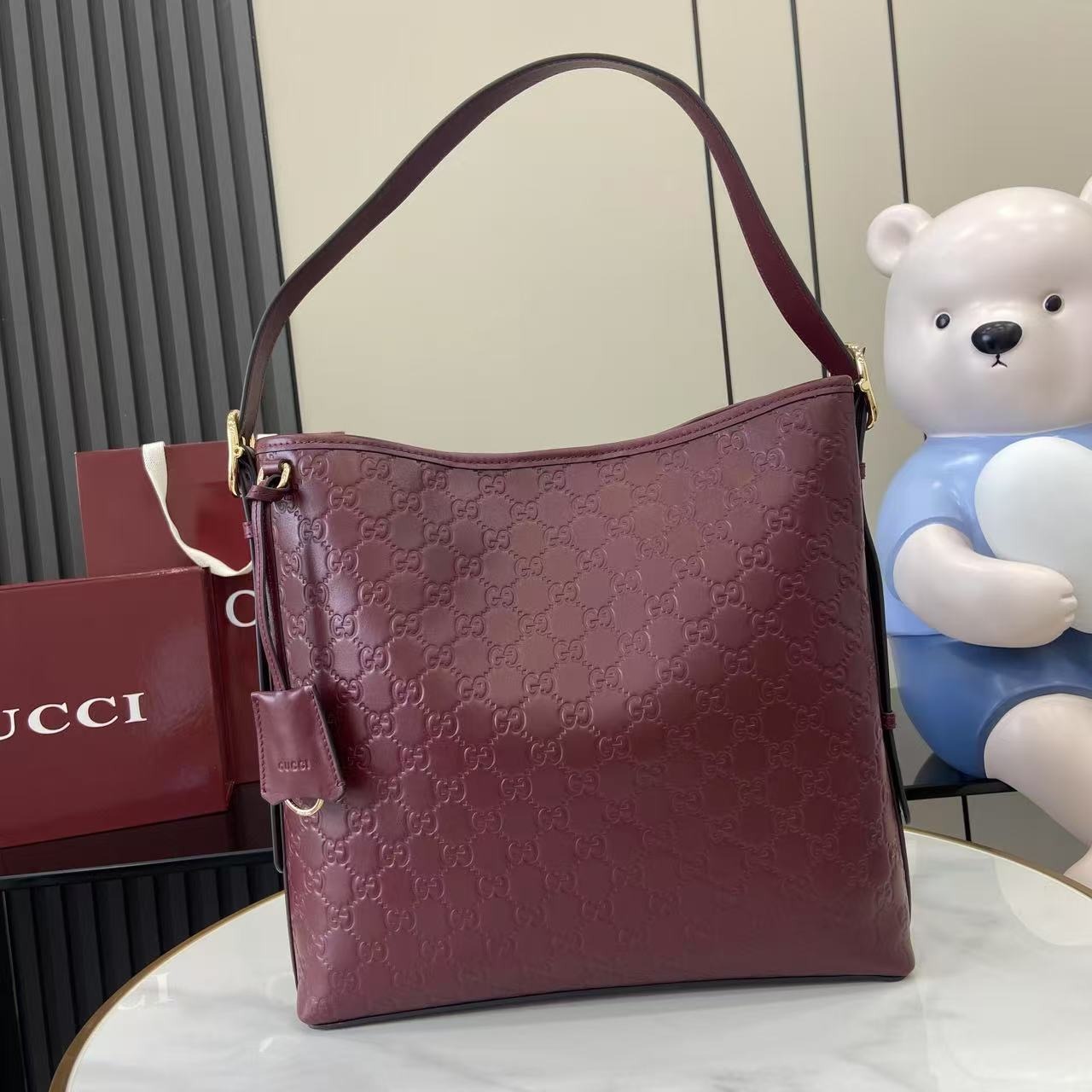Gucci GG Emblem Bag 2025 Fall Winter Collection Timeless Elegant Design