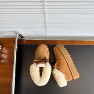 UGG Karin Platform Loafers 5cm Lift Cozy Elevated Style