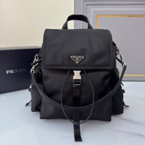 Explore Backpack 2VZ118 Elegant Functional Design