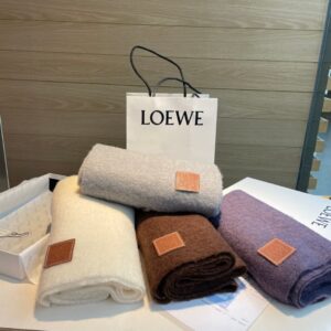 Loewe Inspired Mohair Scarf Soft Fluffy Luxury Blend Elegant Winter Essential 23 x 185 cm