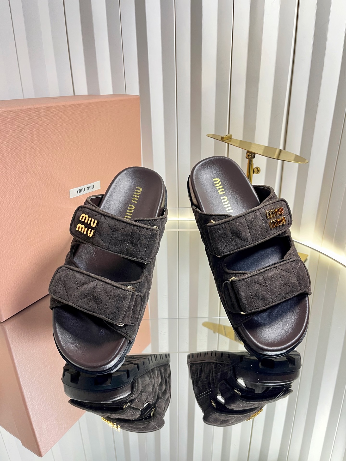 Miu Miu 2026 Early Spring Velcro Sandals Relaxed Cool Comfort Style - Image 4
