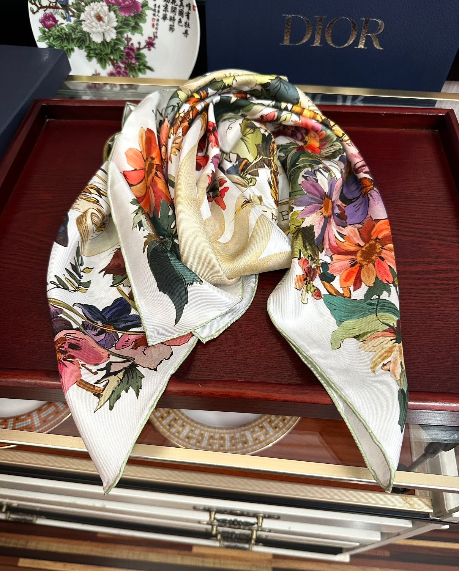 Luxury Sunflower Print Silk Scarf Elegant Square Shawl 90x90cm 3 Colors - Image 3