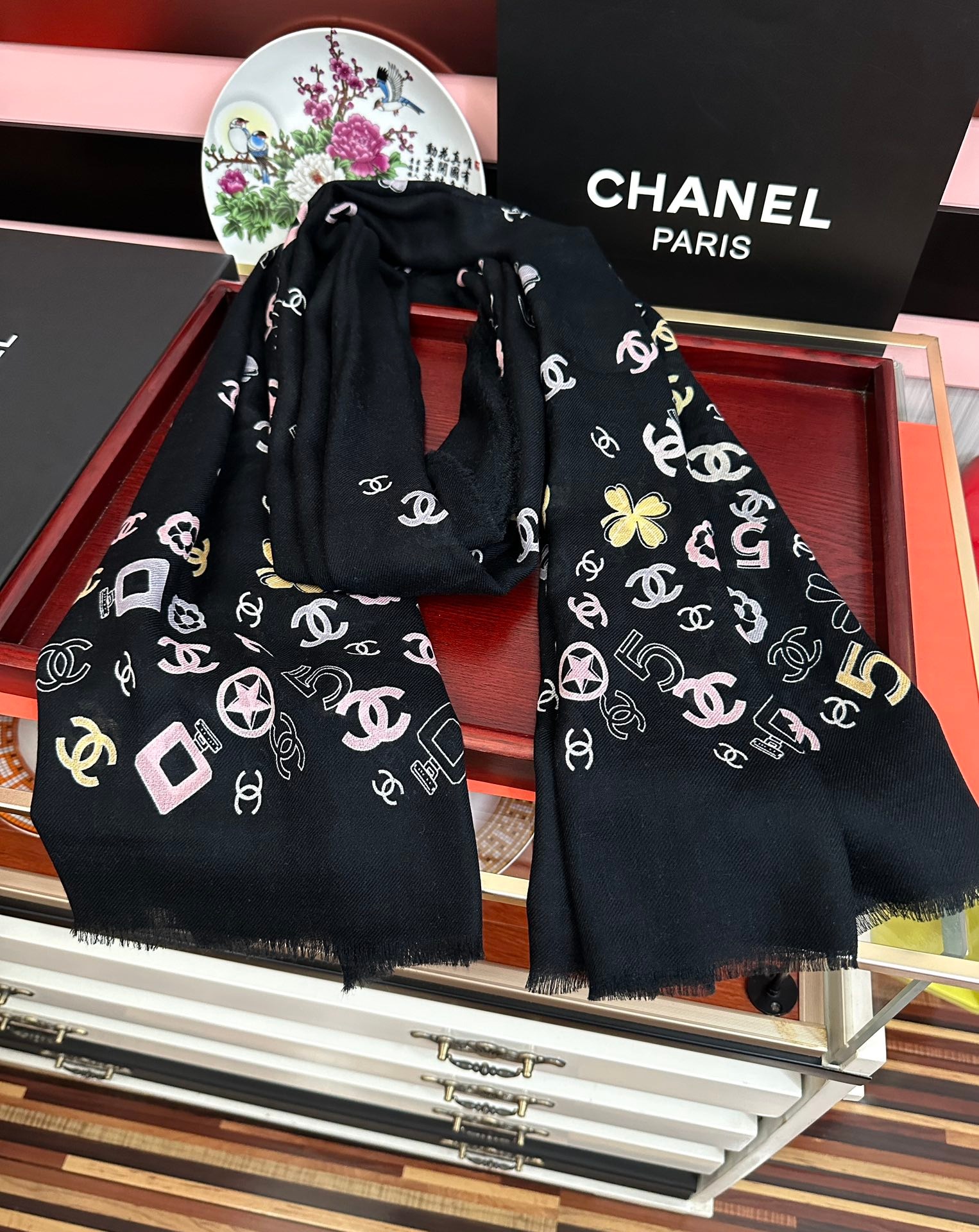 Luxury Inspired Designer Scarf Elegant Soft Shawl Trendy Fashion Wrap - Image 2