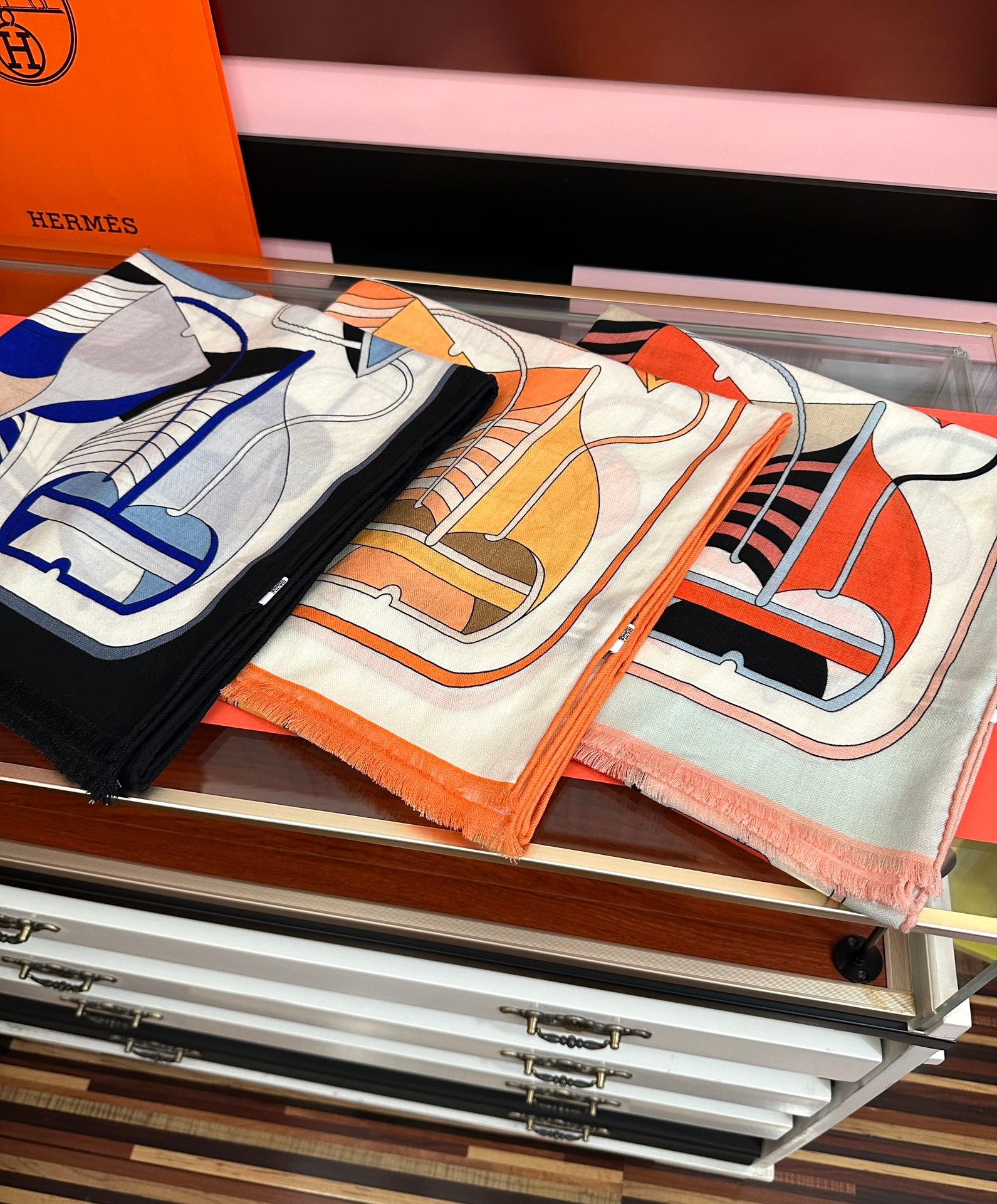 Hermès 2026 New Scarf Double-Sided Cashmere Luxury Shawl - Image 5