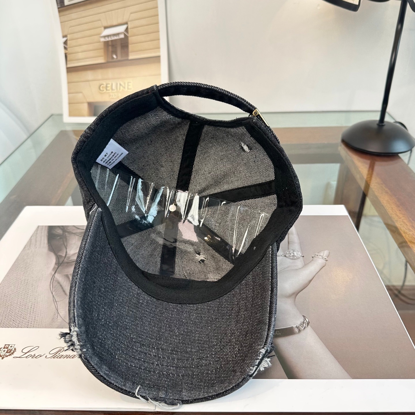Letter Logo Baseball Cap – New Arrival Minimal Fashion Unisex Style - Image 2