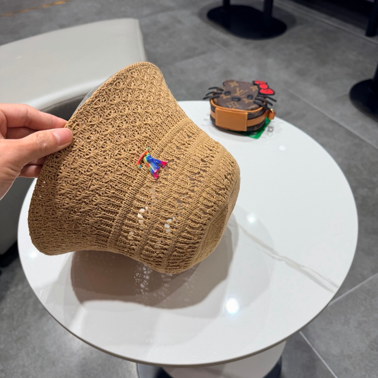 Luxury Solid Color Hollow-Out Fisherman Hat for Women – 2026 Spring/Summer Travel Sun Protection Face-Shaping Bucket Hat - Image 9