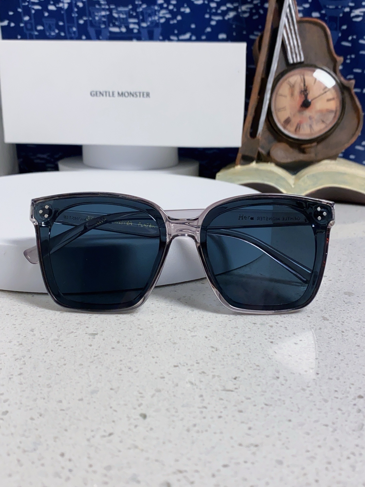Korean-Style Trendy Sunglasses for Women – Versatile Fashion UV Protection Eyewear - Image 3
