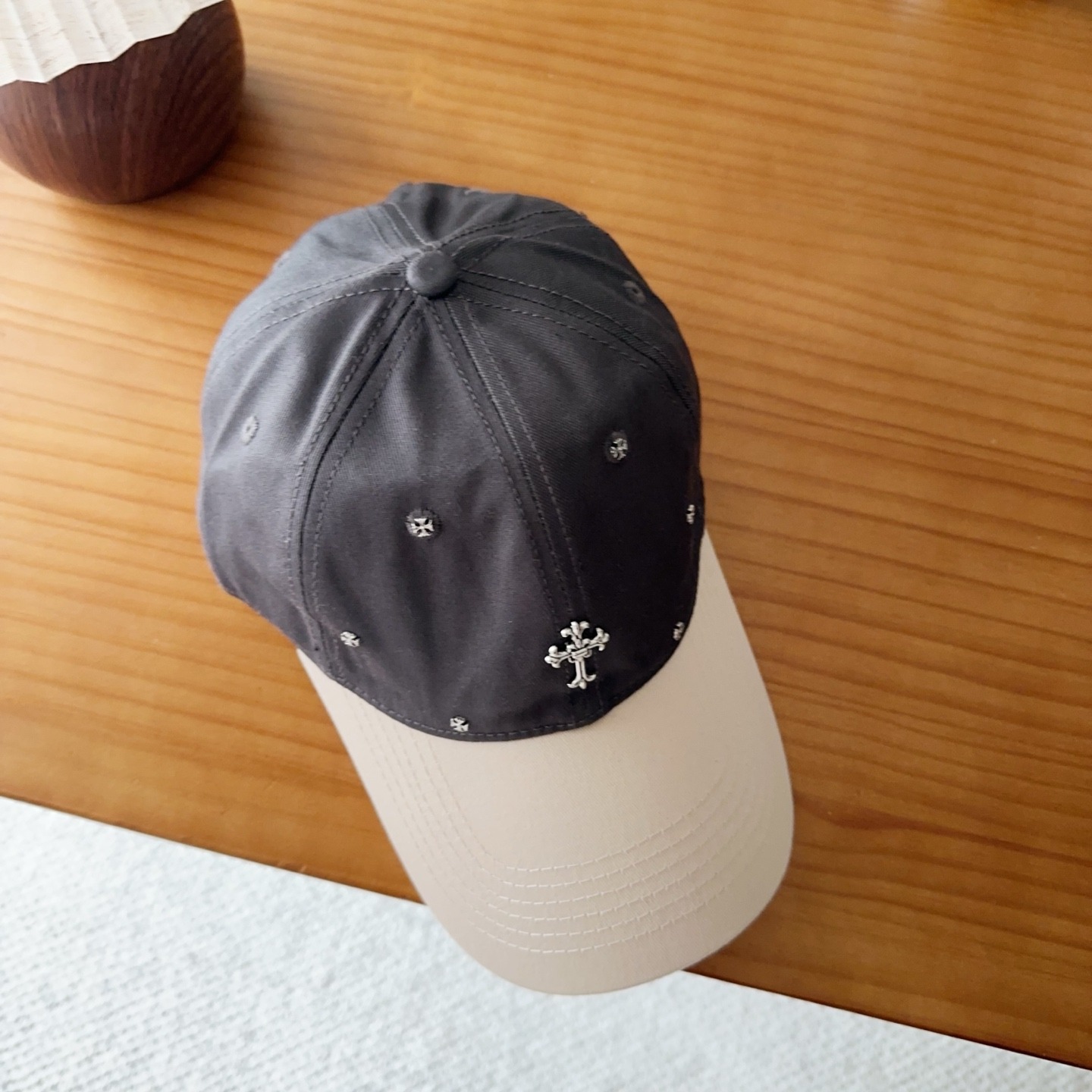 Vintage Distressed Baseball Cap – Korean Style Retro Ripped Streetwear Design - Image 9