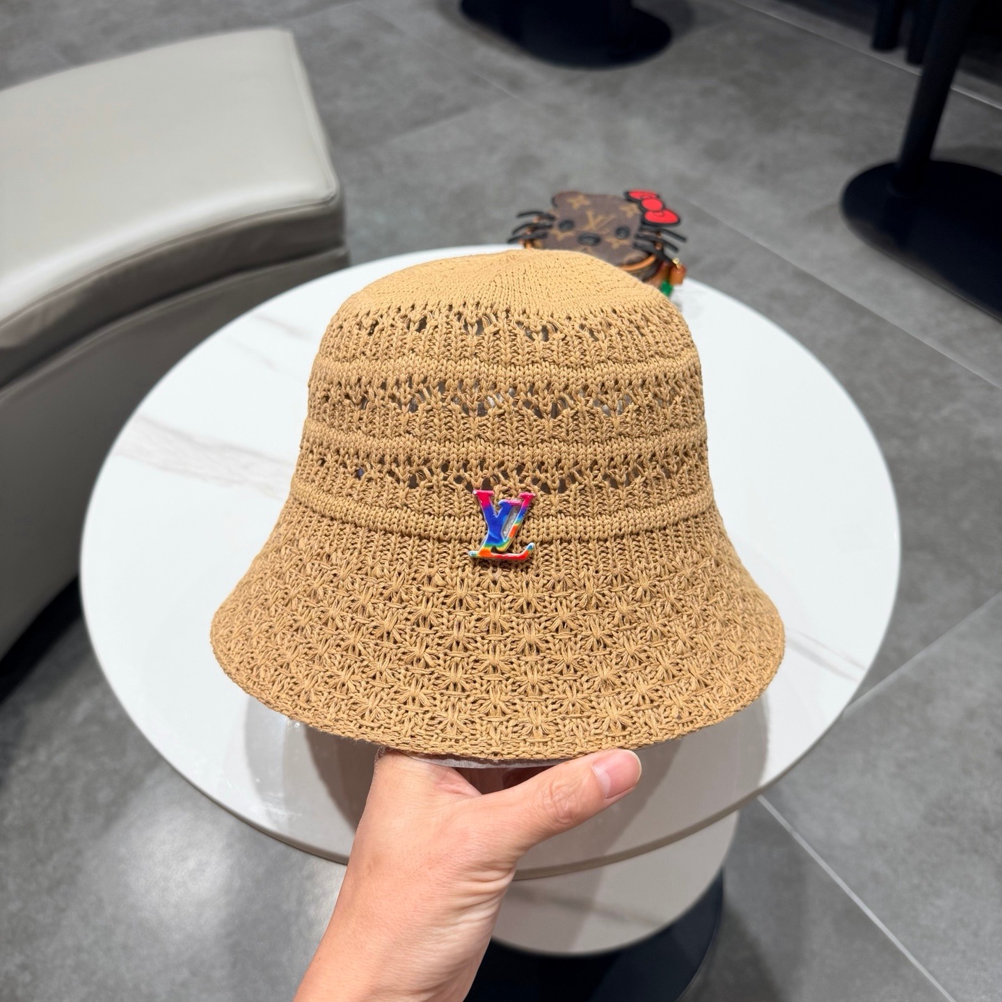 Luxury Solid Color Hollow-Out Fisherman Hat for Women – 2026 Spring/Summer Travel Sun Protection Face-Shaping Bucket Hat - Image 2